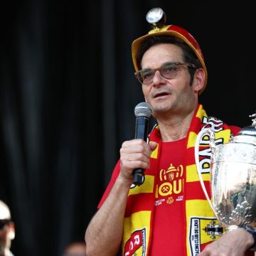 Ferveur à Lens: célébration de la victoire en Coupe de France par le RC Lens