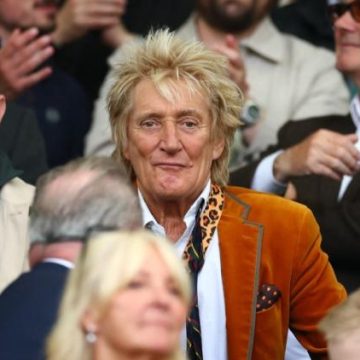 07b771f8-bf32-4159-878b-7fcd60832da6 Rod Stewart reprendra sa tournée après une pause médicale