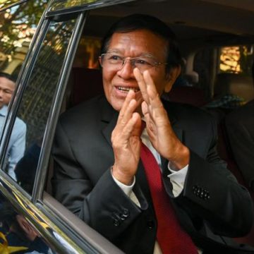 Graciation de Kem Sokha au Cambodge