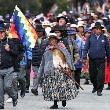 0f1d49d9-9968-477b-b24d-8b2b88f81777 Manifestations à La Paz : Exigence de Démission du Président Bolivien Rodrigo Paz