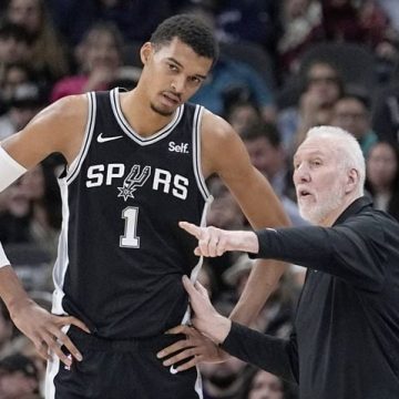 Gregg Popovich et l’impact sur les Spurs en relais de Mitch Johnson
