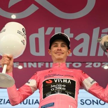 13dd56ea-4884-4907-a660-2cb371a78bba Jonas Vingegaard maintient son avance au Tour d’Italie 2026