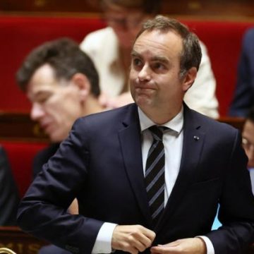 Sébastien Lecornu présente un nouveau plan d’aide économique face à la crise