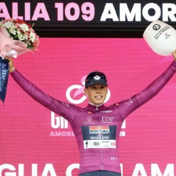 Paul Magnier domine la première étape du Tour d’Italie