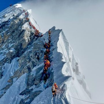 22bd95ee-ba6f-4cc4-b6bd-fa1c8a121e8f Record de permis d’ascension délivrés pour l’Everest au Népal