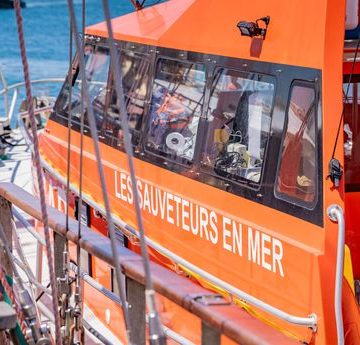 FRANCE-RESCUE-SNSM-SAILBOAT-DRILL-SAINT-TROPEZ-OLD-PORT-MAY-2025 Accident d’avion de tourisme dans le Var