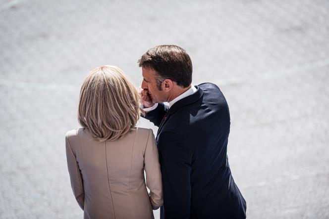 23ac7eb1-9244-4c70-8676-b6802e476489 Le couple Macron : un regard sur le pouvoir et les convictions