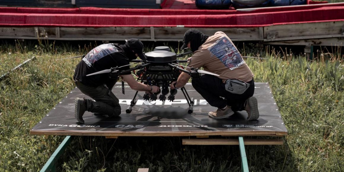 2ea37cc2-1b15-46ac-94a4-374de77dabda La militarisation de l’Ukraine à travers une compétition de drones