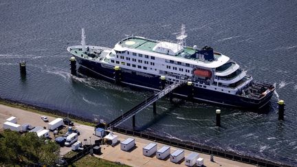 32253b06-ca23-4814-8a86-c73487f77cb9 Le navire MV Hondius accoste à Rotterdam après un foyer d’hantavirus