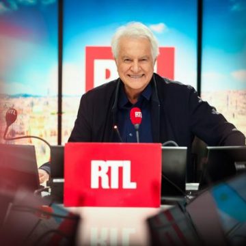 André Dussollier reprend son émission sur RTL