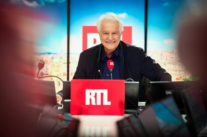 366fc8af-3a7b-4a08-ade5-7e8937cc7a24 André Dussollier reprend son émission sur RTL