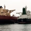 Menace de Marée Noire au Large de l’Île de Kharg