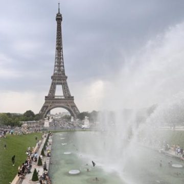 Chaleur Urbaine à Paris et Ses Effets