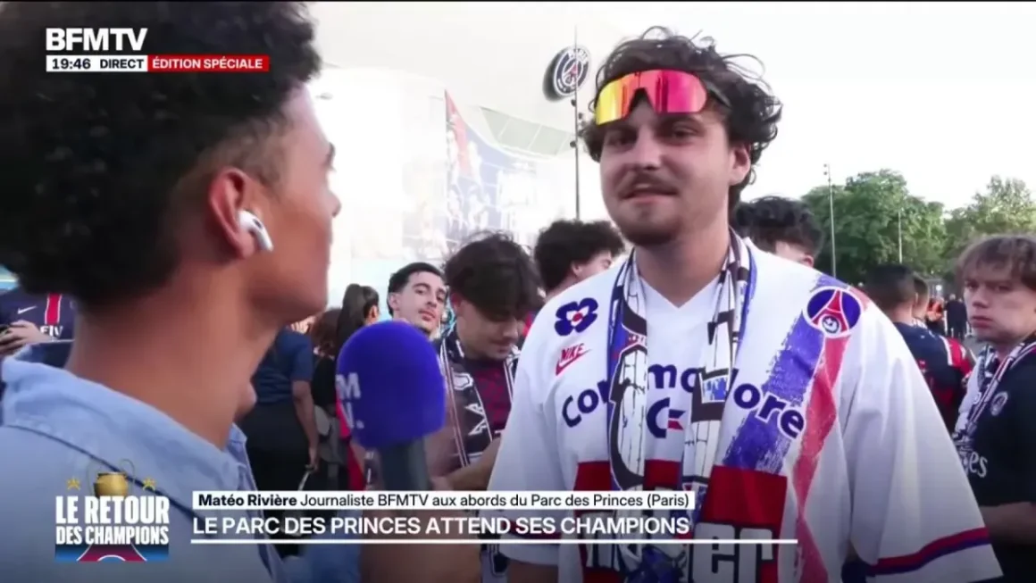 Les supporters accueillent les joueurs du PSG au Parc des Princes