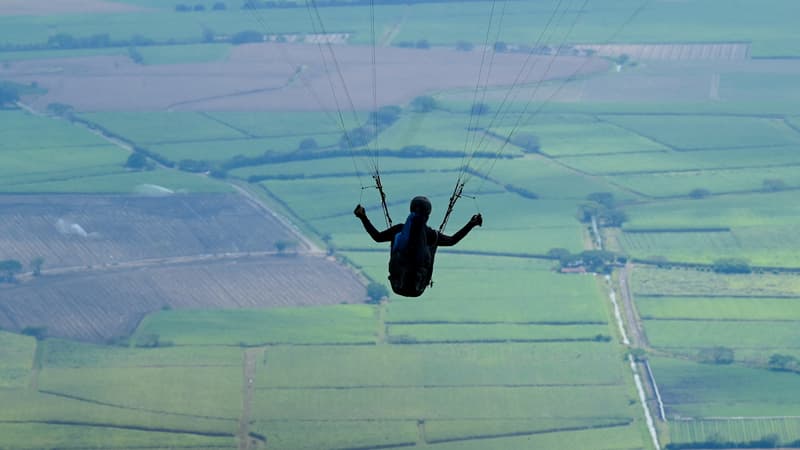 525a9767-eb64-406a-bc6f-49d287239c8a Un jeune parachutiste décède à Frétoy-le-Château : enquête en cours