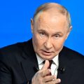 Commémorations du 9-Mai à Moscou: Poutine défend la guerre en Ukraine