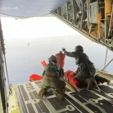 56969af5-b66b-46a9-957e-e94936e7eec9 Survivants d’un crash en Floride secourus par l’armée