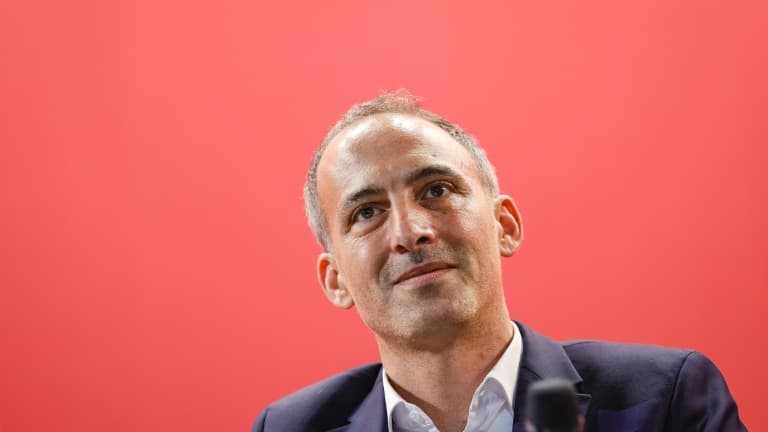 60f8428c-7aa5-45cc-bf24-2ff0f3fac03e Raphaël Glucksmann propose des réformes pour la France