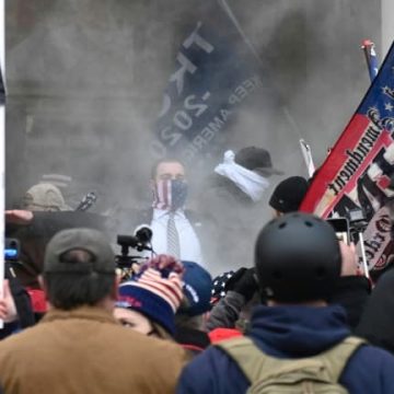 62773236-267e-4969-b243-8cf3c4e7e3eb Le Ministère de la Justice Américain Supprime des Communiqués sur les Assaillants du Capitole