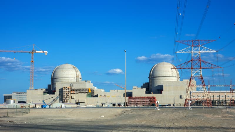 63805f4d-de66-4c68-9d09-5190ed0f9662 Incendie après une frappe de drone près de la centrale nucléaire de Barakah