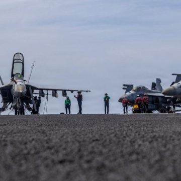 Opérations militaires et diplomatie au Moyen-Orient