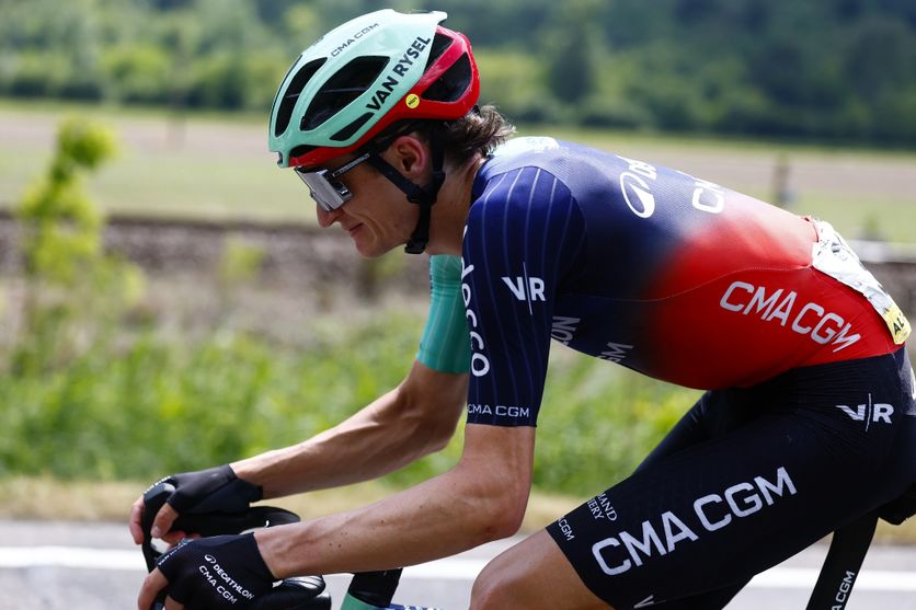 6e6fc1ca-51da-41c2-9159-3222a1d01c38 Jonas Vingegaard et Son Triomphe Historique au Giro