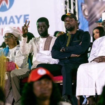 Senegalese presidential candidate Bassirou Diomaye holds closing campaign rally in Mbour Ousmane Sonko et la Tension Politique au Sénégal