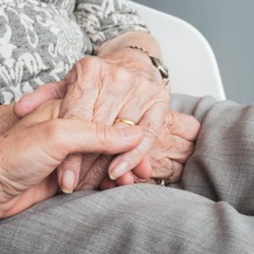 74b58d2e-d3c3-4cf3-b266-a89666641a5a Responsabilité individuelle et environnementale dans le vieillissement en bonne santé