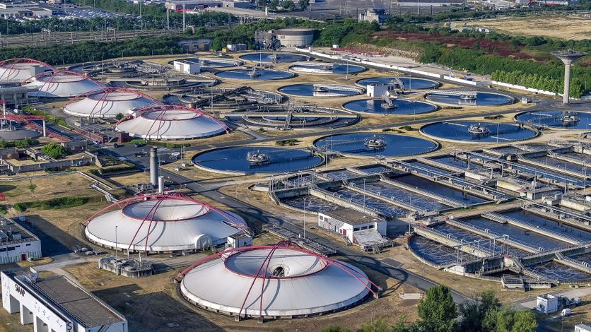Usine de retraitement des Eaux SIAAP de Valenton Le défi croissant du traitement des eaux usées