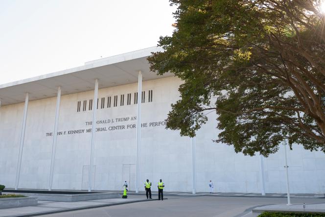 8350f15a-03e6-4ef5-a1e4-ad01f6edd18d Donald Trump obligé de céder le contrôle du Kennedy Center au Congrès