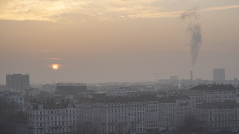 8c074105-1826-4a9a-97b7-3a5a8915d63f Alerte pollution à Lyon : mesures et recommandations