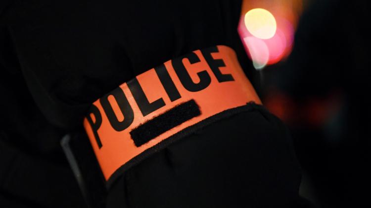 92b75e1a-91b2-405e-b0d8-2e634f9655b4 Un homme neutralisé par la police à Bobigny après avoir menacé avec des couteaux