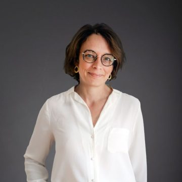 Marie Grand, professeure de philosophie et chroniqueuse. La vulnérabilité du christianisme face aux replis identitaires