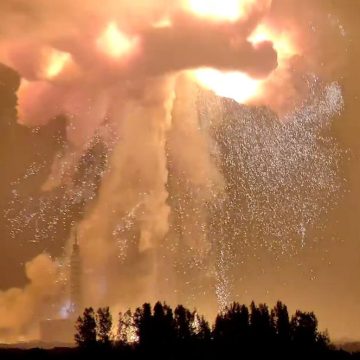 Explosion de la fusée New Glenn à Cap Canaveral: aucun blessé, enquête en cours