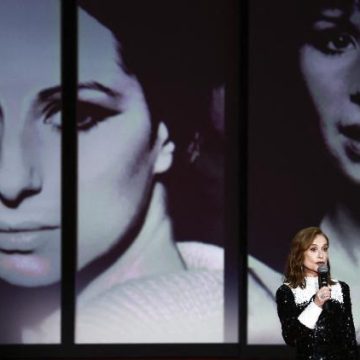 b9cc3b15-e274-49ce-8285-5e29490ff970 Barbra Streisand reçoit une Palme d’or d’honneur à distance