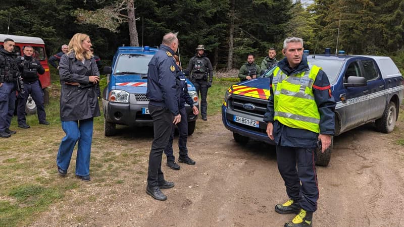 bb602af5-601a-4b5c-84b7-43c0f238ba22 Les autorités peinent à empêcher une rave-party en Lozère