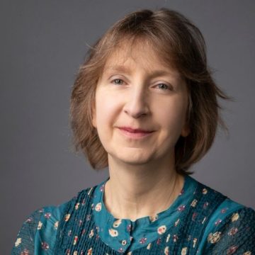 Les Risques de l’Adulation : Une Réflexion sur l’Affaire Bruel