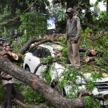 Des tempêtes meurtrières frappent l’Uttar Pradesh, Inde