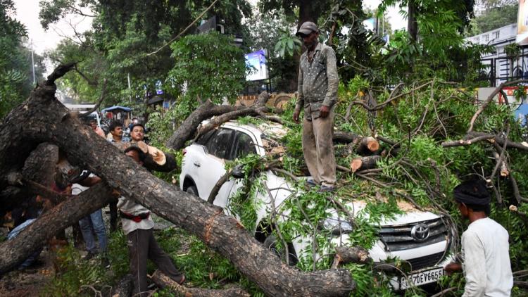 d370c8d9-d122-4699-9d98-89b7753dac7e Des tempêtes meurtrières frappent l’Uttar Pradesh, Inde