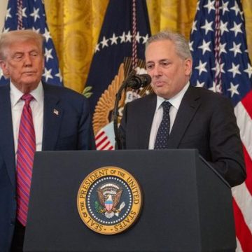Renoncement de Trump à un décret sur l’IA
