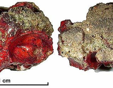 Découverte d&rsquo;un nouveau cristal dans la trinitite rouge de l&rsquo;essai Trinity