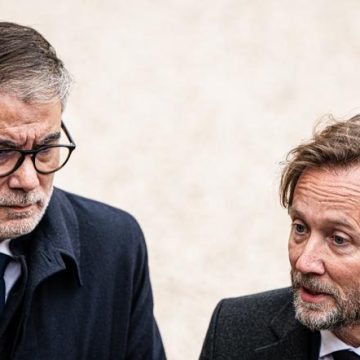 Retrait du président du groupe socialiste à l’Assemblée nationale