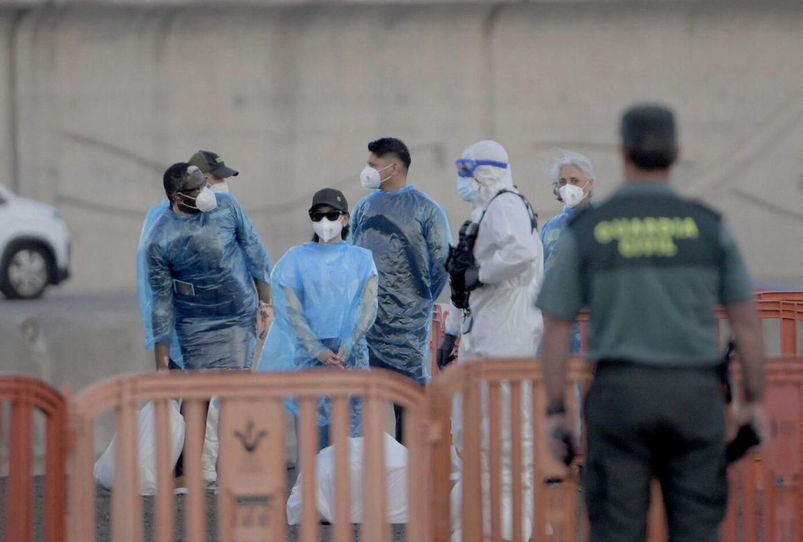 SPAIN-HEALTH-HANTAVIRUS-ILLNESS-TOURISM Crise énergétique : Fin des chaudières à gaz annoncée par Lecornu pour 2027