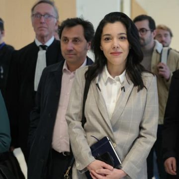 ed00253f-b49e-40be-97ba-ba33b722d125 Jugée pour escroquerie, Sophia Chikirou conteste le calendrier judiciaire