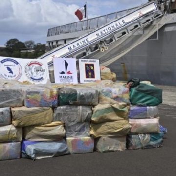 f3a410cc-211c-46bb-a541-5b98bd0c49e0 La Marine française saisit 3,4 tonnes de cocaïne en Atlantique