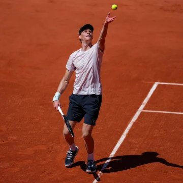 fd8221fb-e9ed-42a2-ba55-18986231e4cb Jannik Sinner éliminé prématurément à Roland-Garros