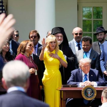Donald Trump et Paula White-Cain: Une alliance évangélique