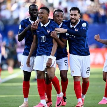 066f9c83-02bc-4e1a-827b-14773ec69526 L’équipe de France vise la qualification pour les 16es de finale