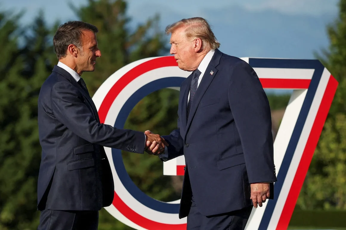 0aeee169-ef27-45dd-a38d-ca529d431b07 Analyse de la Visite de Donald Trump au Sommet du G7 et sa Réception à Versailles