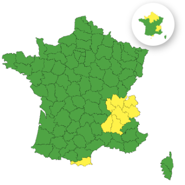 Vigilance Météo : Pluie et Inondations Annoncées dans Huit Départements